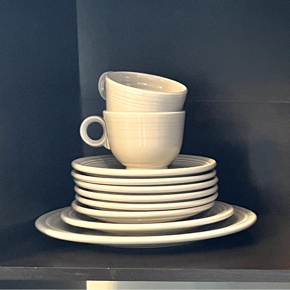 Fiesta 1950s grey vintage Dinnerware pieces.